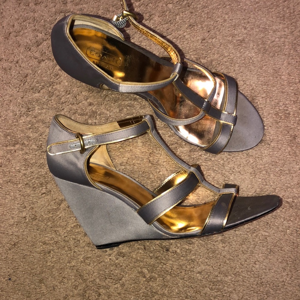 Shoe